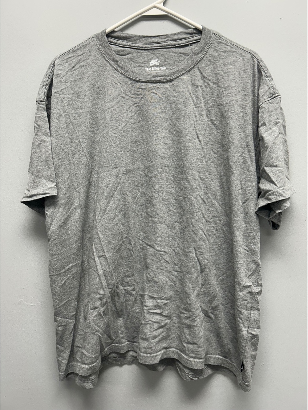 Nike SB The Nike Tee Loose Fit Gray T-Shirt